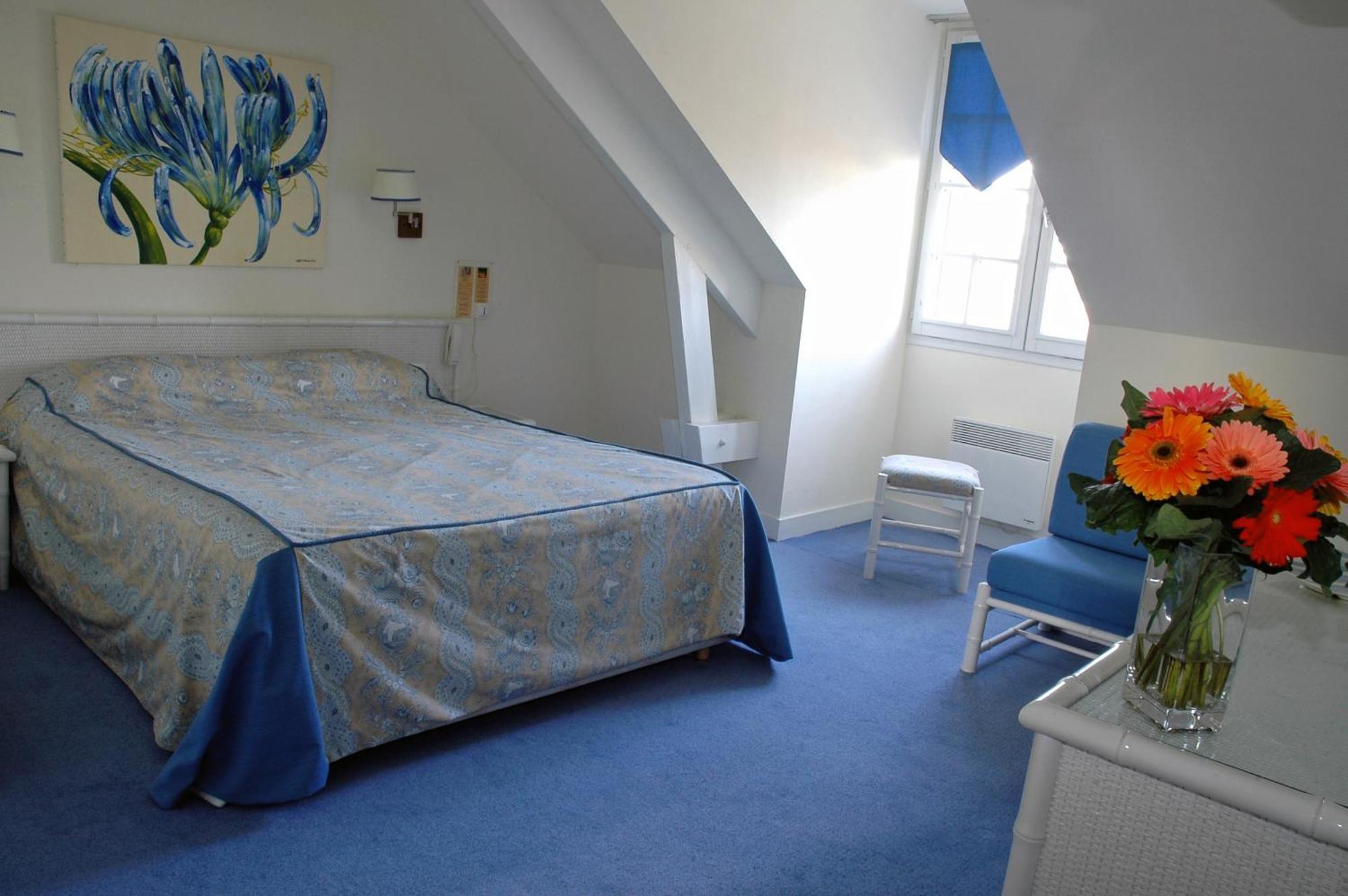 Logis Auberge Du Centre Chitenay Luaran gambar