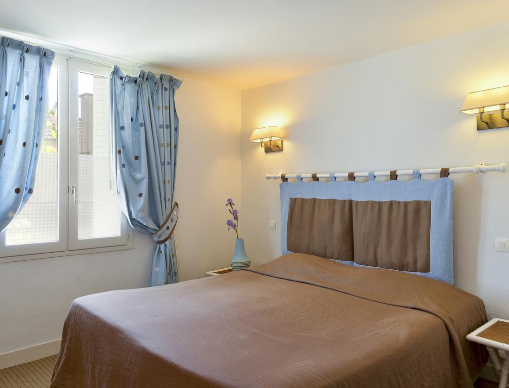 Logis Auberge Du Centre Chitenay Luaran gambar